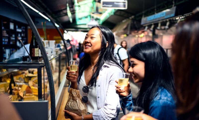 Paris: Secret Food of Le Marais Walking and Tasting Tour - Decadent Sweets: Macarons & Chocolates