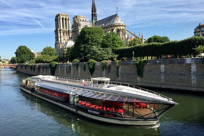 Paris Seine River Lunch Cruise by Bateaux Mouches - The Real Deal: Authentic Insights from Travelers
