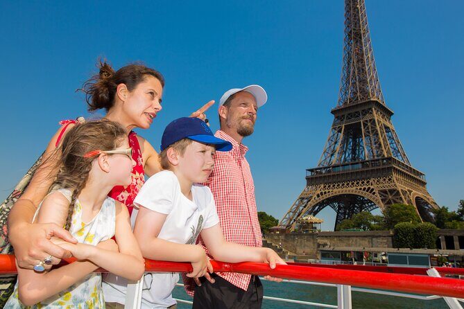 Paris Seine River Sightseeing Cruise by Bateaux Mouches - The Crowding and Booking Experience