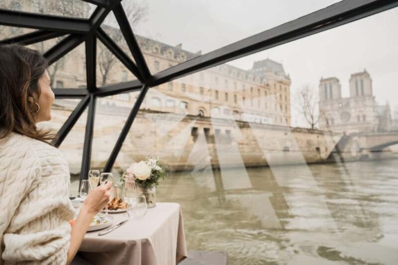 Paris: Sightseeing Cruise on the Seine with 3-Course Lunch - Key Points