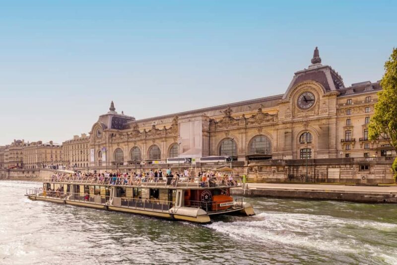 Paris: Sightseeing Cruise with 'Les Incollables' Quiz - Starting Point and Overall Experience