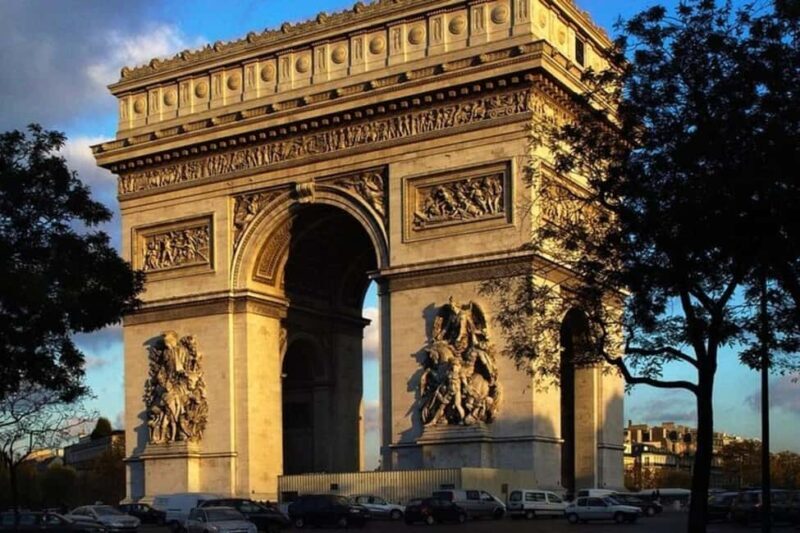 Paris : Street Art Walking Tour With A Guide - Discover the Colorful Side of Paris: Street Art Walking Tour With a Guide