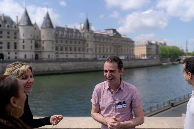 Paris Uncovered: Unique Guided Walking Tours with a Twist - Why Choose This Guided Walking Tour?