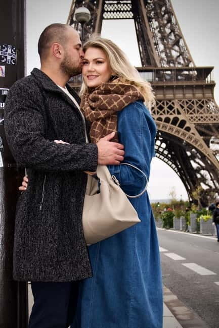 Paris: VIP Private Photo Tour - Eiffel Tower & Louvre - Key Points