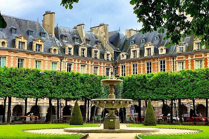 Paris Walking Tour , Historical Sites . - A Walk through Paris: What to Expect