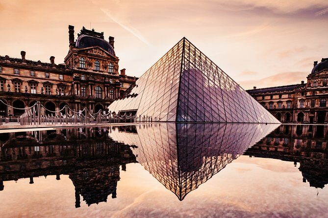 Paris Walking Tours: Discover Paris' Iconic Sites and Secret Spots - A Detailed Look at the Tour