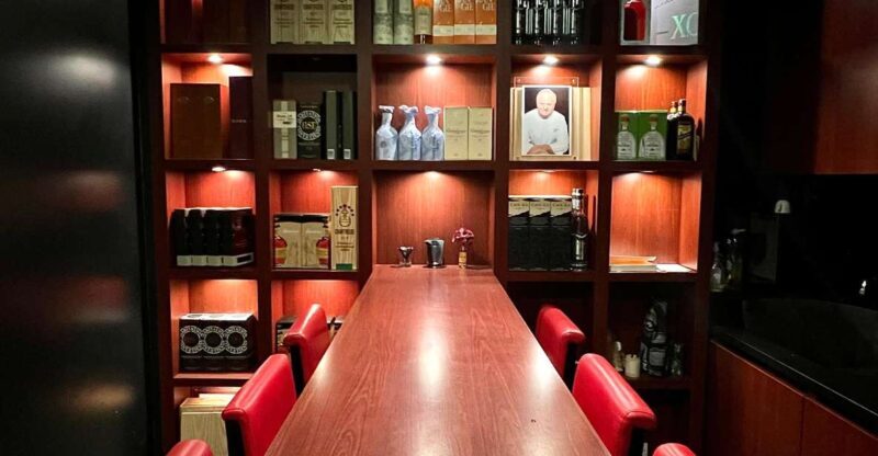 Paris : Wine tasting at the cellar of Joël Robuchon - Authentic Insights from Reviewers