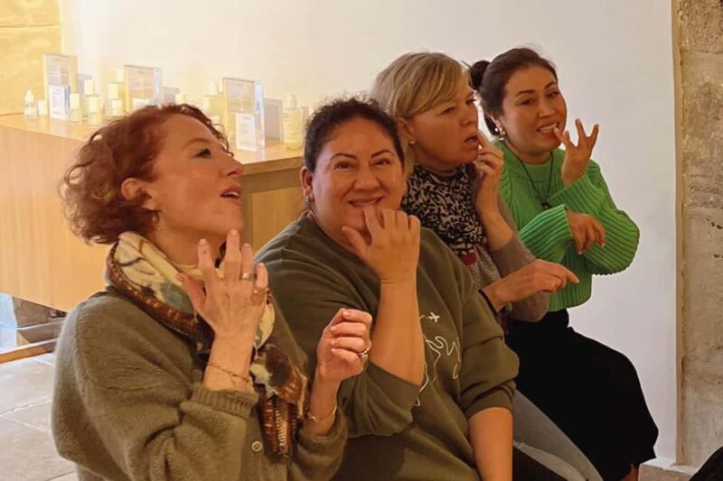 Paris: Workshop 100% Organic Lip Care - Group Size, Price, and Overall Value