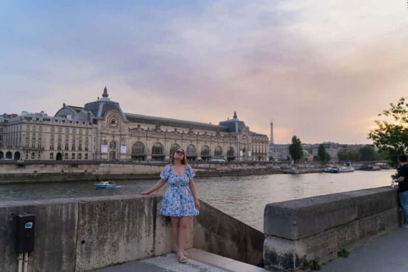 Paris:sunset photoshoot in of Paris- Louvre Orsay Eiffel - Who Should Consider This Tour?