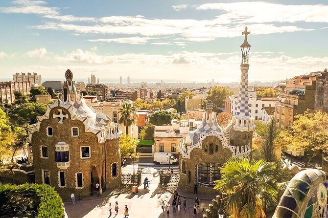 Park Guell & Sagrada Familia Tour with Skip the Line Tickets - Starting Point & Meeting Logistics