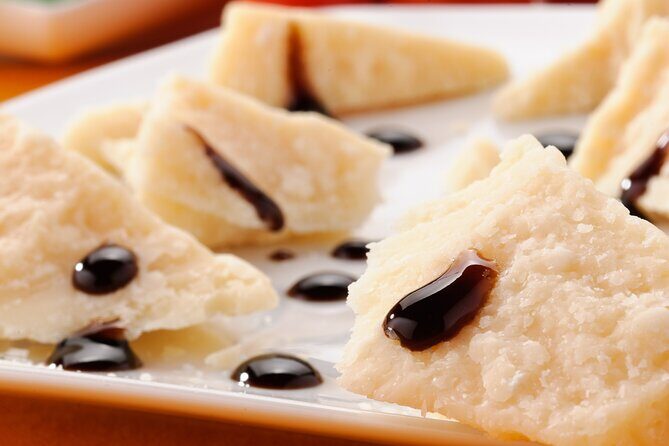 Parmigiano-Reggiano Tour and tastings - Authenticity and Passion from Guides