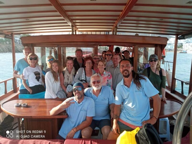 Paros: Traditional Gulet Shared or Private Island Cruise - Who Will Love This Tour?