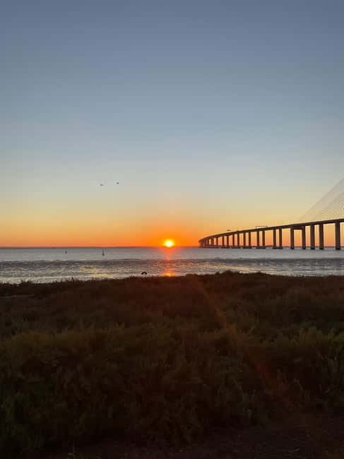 Parque das Nações: Yoga and meditation at sunrise aboard a sailboat! - Is it Worth the Price?