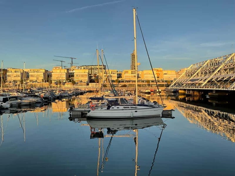 Parque das Nações: Yoga and meditation at sunrise aboard a sailboat! - FAQ