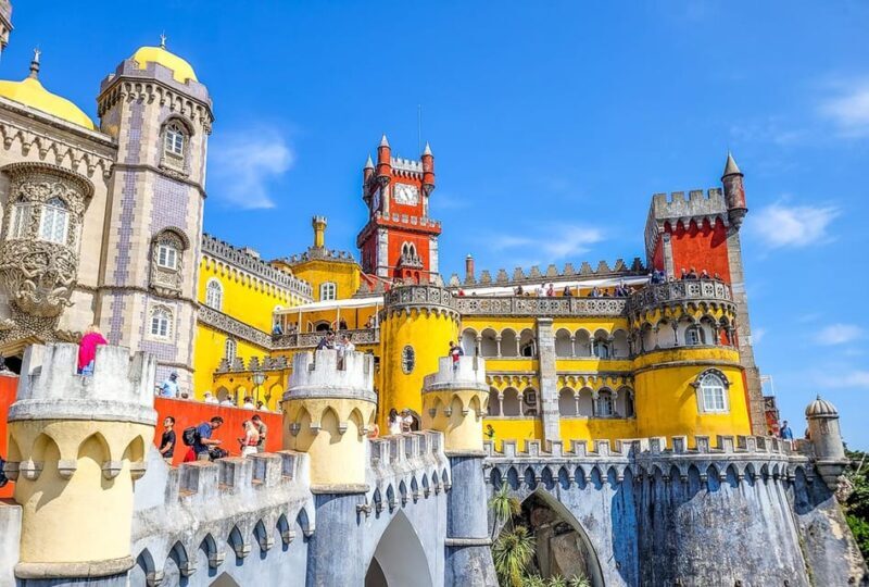 Passeio em Grupo Para Sintra e Cascais Saindo de Lisboa - Who Should Book This Tour?
