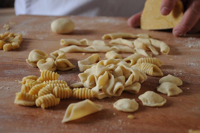 Pasta and Pizza Master Class and Tiramisu tasting - Key Points