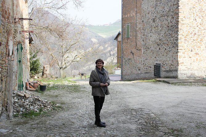 Pasta Class in Bologna in a 15th-Century Estate Home with Chiara - FAQ