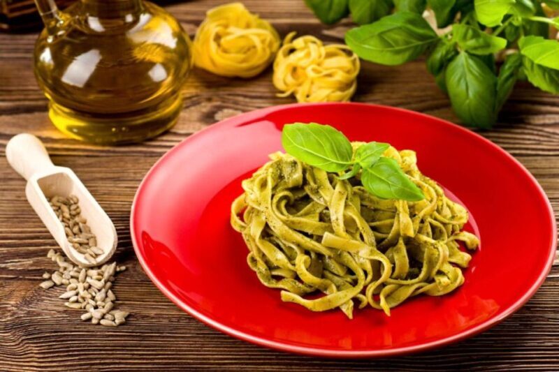 Pasta Cooking Class with Pesto Sauce Making in Rome Center - Key Points