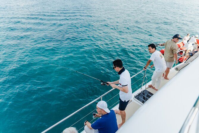 Pattaya Full-Day SUNSET Yacht exclusive Island(Buffet,Snorkeling) - The Food and Drinks