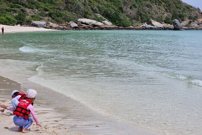Pattaya Full-Day SUNSET Yacht exclusive Island(Buffet,Snorkeling) - FAQs