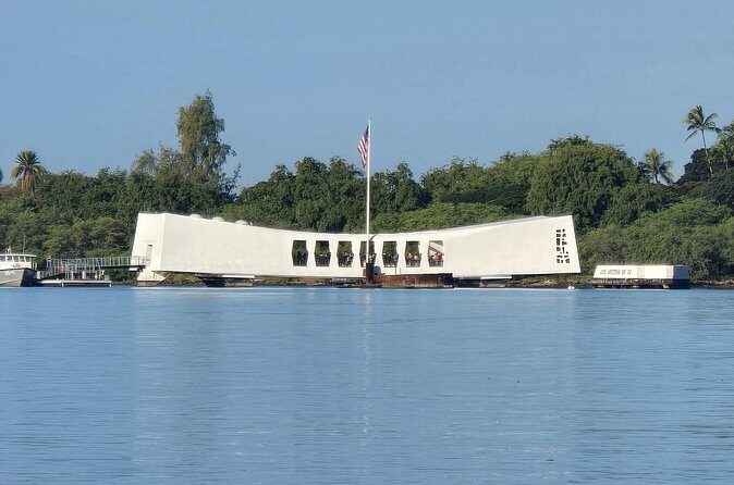 Pearl Harbor Tour from Waikiki Up to 10 - What Reviews Say (from common feedback)