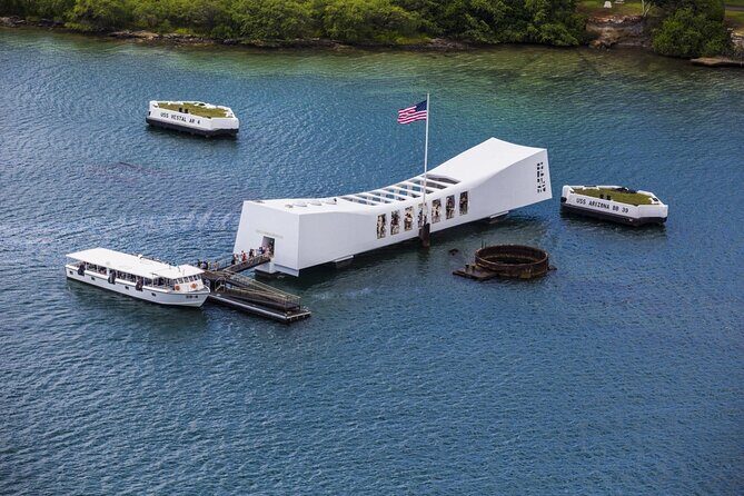 Pearl Harbor USS Arizona and USS Missouri "Private" - Key Points