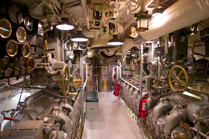 Pearl Harbor USS Arizona & Bowfin Submarine - The Full Experience: What to Expect