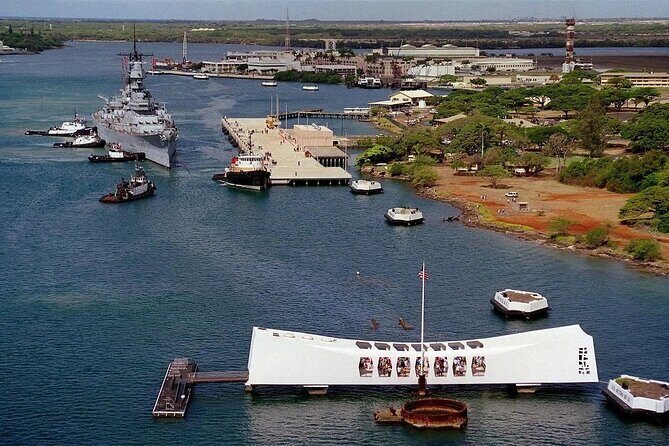 Pearl Harbor USS Arizona Memorial & Battleship Missouri - A Deep Dive into the Pearl Harbor Experience