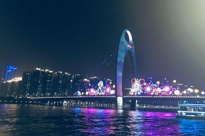Pearl River Night Cruise with Xinjiang Cuisine Dining Experience in Guangzhou - FAQ