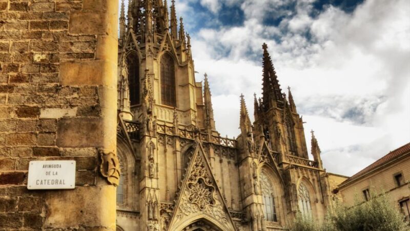 Pedrera, Casa Batlló, Gothic Quarter Photo Walk - The Sum Up: Who Will Love This Experience?
