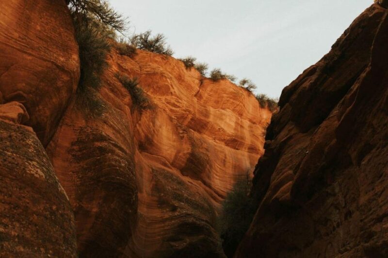 Peekaboo Slot Canyon: UTV Tour - The Guides and Customer Experience