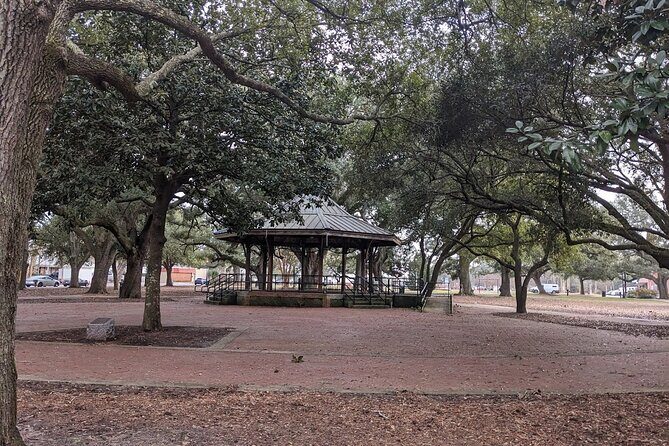 Pensacola Most Haunted Ghost Tour & Scavenger Hunt - The Sum Up: Who Will Love This Tour?