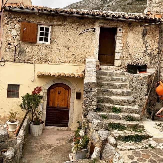 Perched medieval villages around Nice. - Practical Details for Travelers