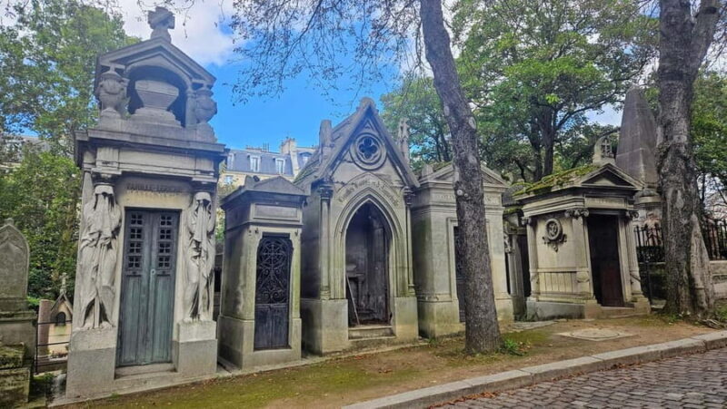 Père Lachaise Cemetery Tour, Tales from the Graves & Crepes - Who Will Love This Tour?