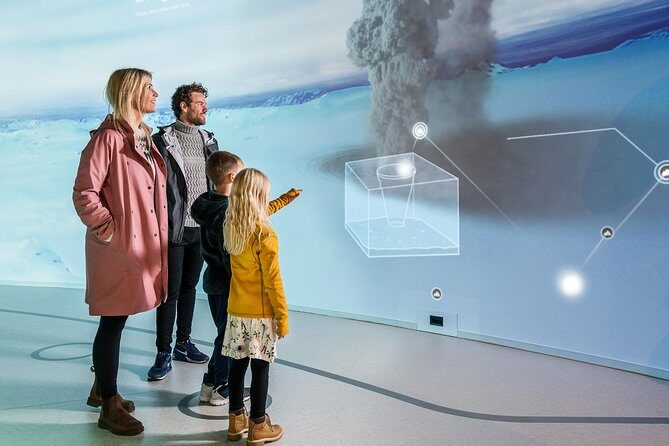 Perlan Museum - Wonders of Iceland & Áróra Northern Lights Planetarium Show - The Sum Up