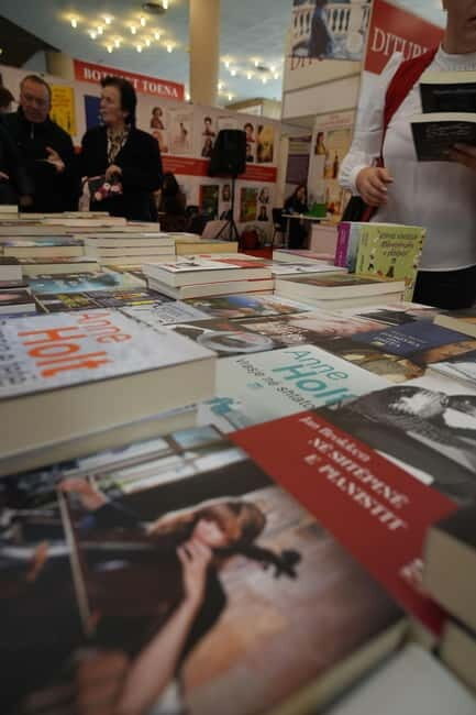 Personal Photographer in Tirana (Book a day in advance) - The Perfect Audience for This Tour