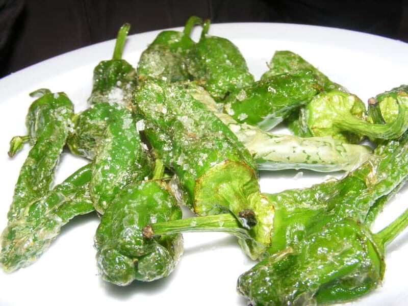 Personalised Traditional Madrid Night Tapas and Drinks Tour - Key Points