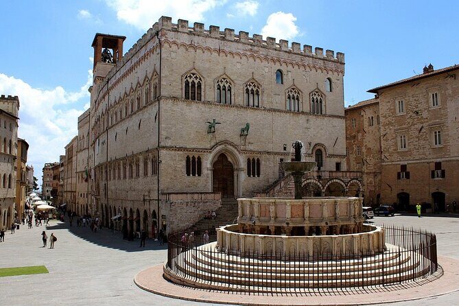 Perugia, from the Etruscans to the Middle Ages and the Renaissance Private Tour - Key Points