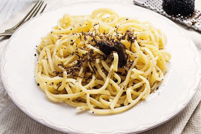 Perugia Walking Tour with Audio and Written Guide by a local - FAQ