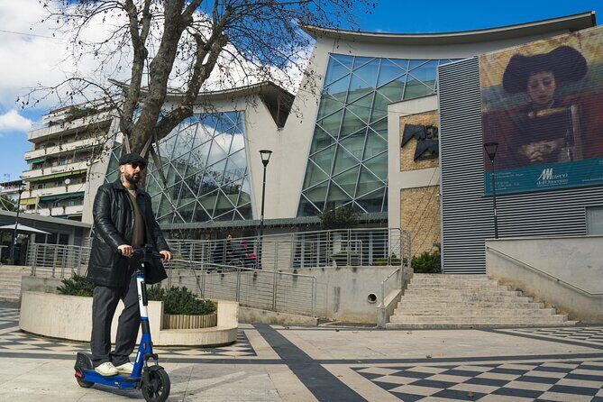 Pescara tour by e-scooter or bike among art, flavors and shopping - FAQ