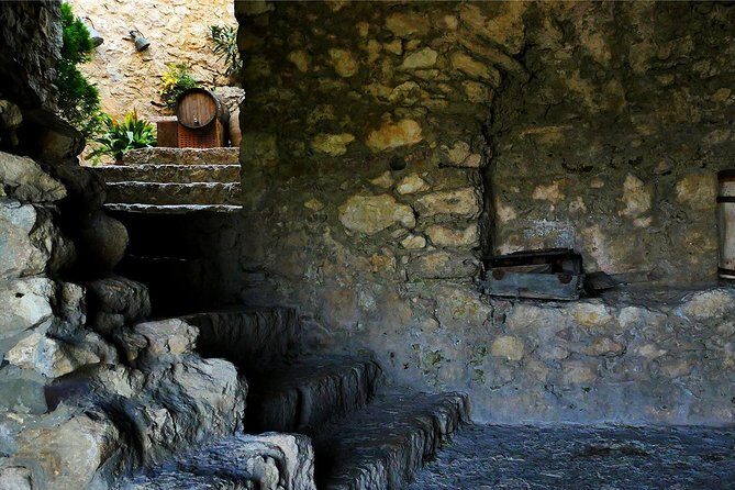 Petrele Castle tour - Pricing and Value