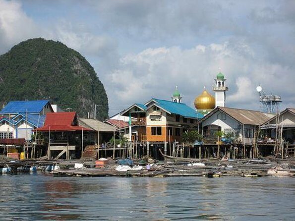 Phang Nga Bay Day Trip with Kayaking by Speed Catamaran - Key Points