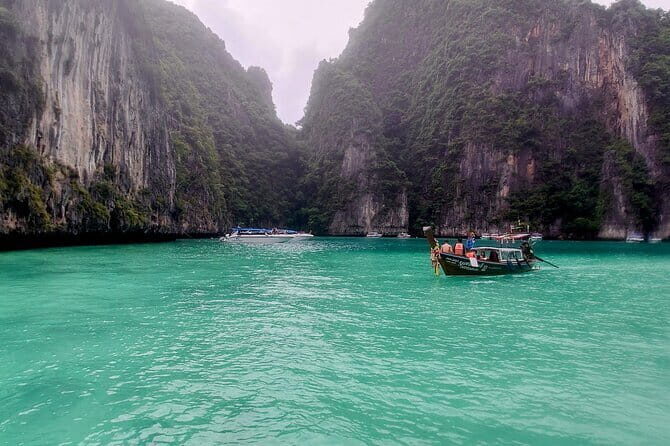 Phi Phi Island Speedboat Day Tour from Phuket - An Honest Breakdown of the Experience