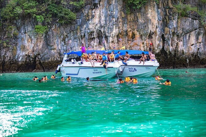 Phi Phi island trip with big boat from Phuket - FAQ