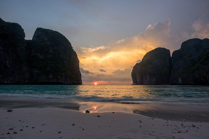 Phi Phi Khai Sunset Premium Tour with Lunch - FAQ