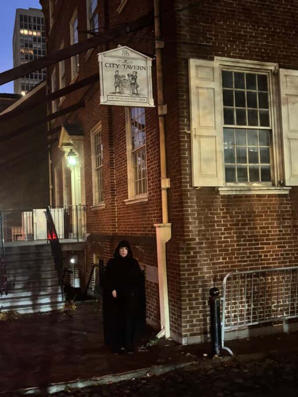 Philadelphia: Ghosts of Old City Walking Tour - Key Points