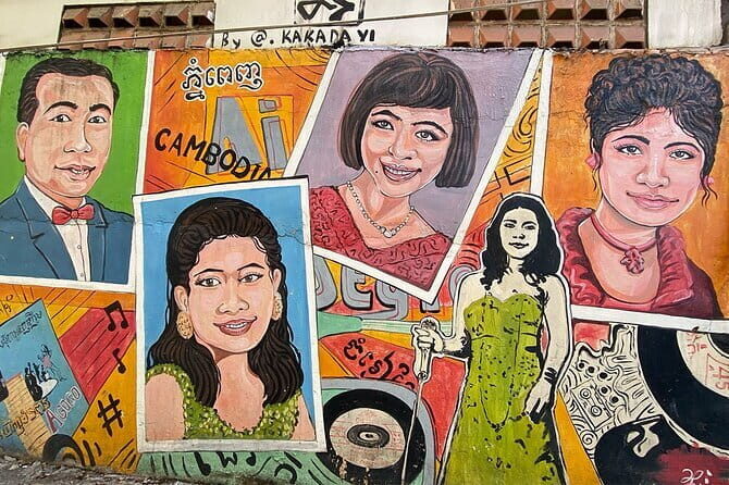 Phnom Penh City Tour & Street Art By Vespa - The Royal Palace and Silver Pagoda: A Glimpse into Royal Cambodia