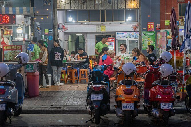 Phnom Penh Evening Foodie Vespa Tour - Exploring the Itinerary in Detail