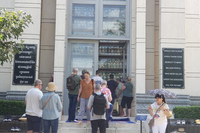 Phnom Penh Haft Day tour Genocide Museum and Killing Field - Who Will Love This Tour?