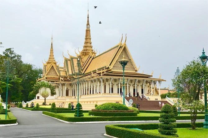 Phnom Penh Private City Tour - The Killing Fields of Choeung Ek